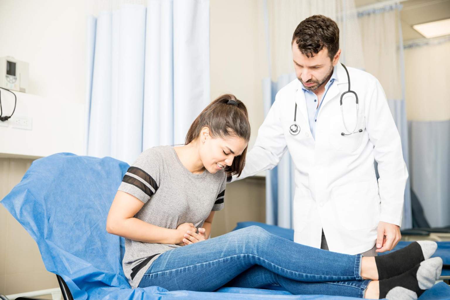 You are currently viewing When Should You Consider a Liver Specialist? Warning Signs & Tests